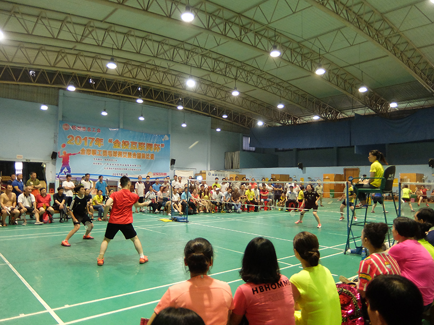 梧州市總工會舉辦全市職工羽毛球比賽 (圖文)