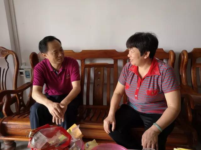 崇敬勞模，關(guān)愛(ài)走訪暖人心