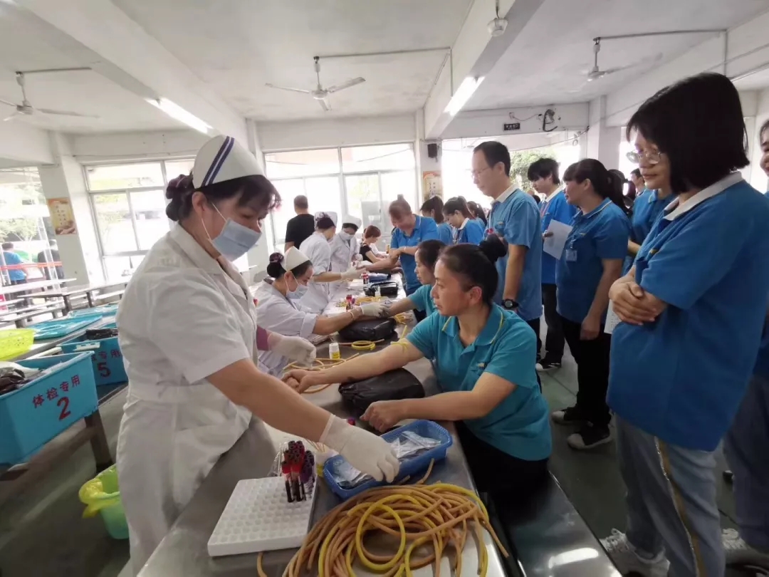 梧州市總工會開展為職工（農(nóng)民工）免費送健康上門體檢活動