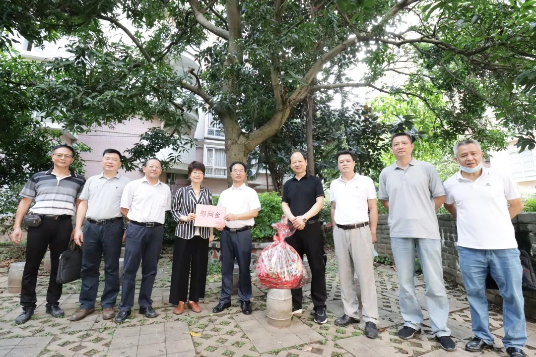 暖心！自治區(qū)總工會調(diào)研走訪慰問組到我市開展調(diào)研走訪慰問活動