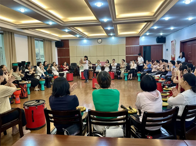 梧州市總工會女職工委員會開展“黨旗領(lǐng)航聚合力，情暖巾幗綻芳華” 主題活動