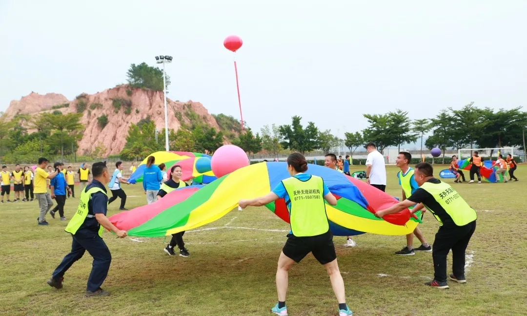 長(zhǎng)洲水電公司舉辦成立十七周年暨  “決勝‘十三五’·奮斗正當(dāng)時(shí)”趣味運(yùn)動(dòng)會(huì)