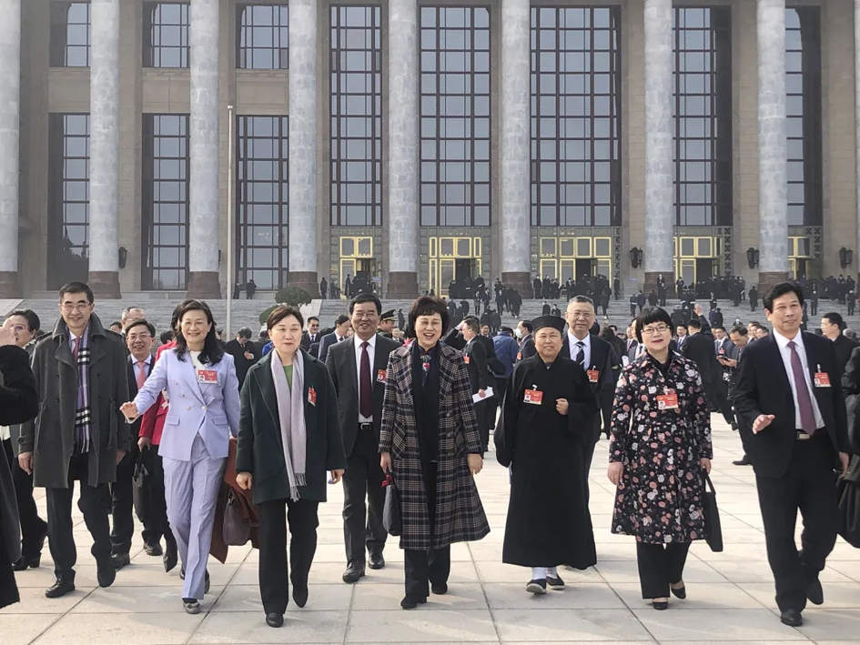 評(píng)職稱、漲工資……@技術(shù)工人，代表委員正在為你發(fā)聲！